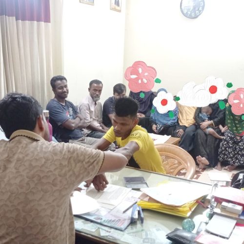 স্ত্রী কে ঘুমের ঔষধ খাইয়ে, স্ত্রীর শরীরের কাপড় চোপড় সরিয়ে ভিডিও করে ভিন্ন স্ট্যাইলে যৌতুক দাবি করে শারীরিক নির্যাতন, ভুক্তভোগীর পাশে মানবাধিকার