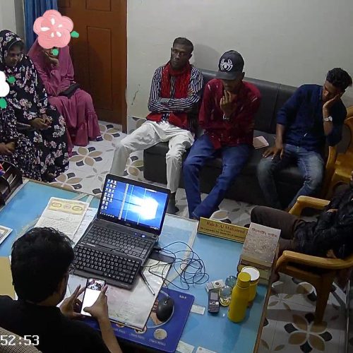 ফেসবুক ও টিকটক এর পরকীয়ার কাছে হেরে যাচ্ছে সংসার