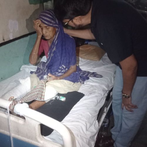 “মা যখন সন্তানের কাছে বোঝা হয়ে যায়, তখন মানবতাই শেষ আশ্রয়!”